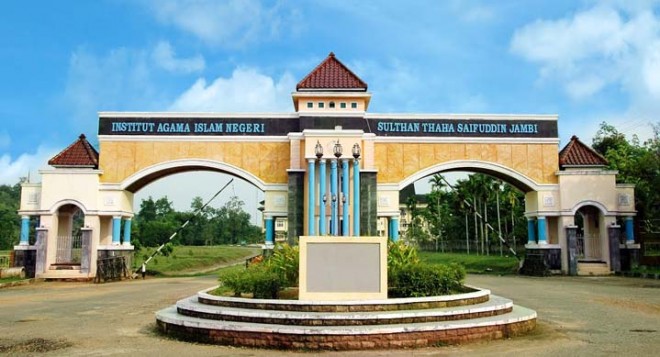 MULAI PANAS. Pertarungan memperebutkan pucuk pimpinan IAIN STS Jambi mulai panas. Hal ini terbukti dengan munculnya SMS gelap dan black campaign.